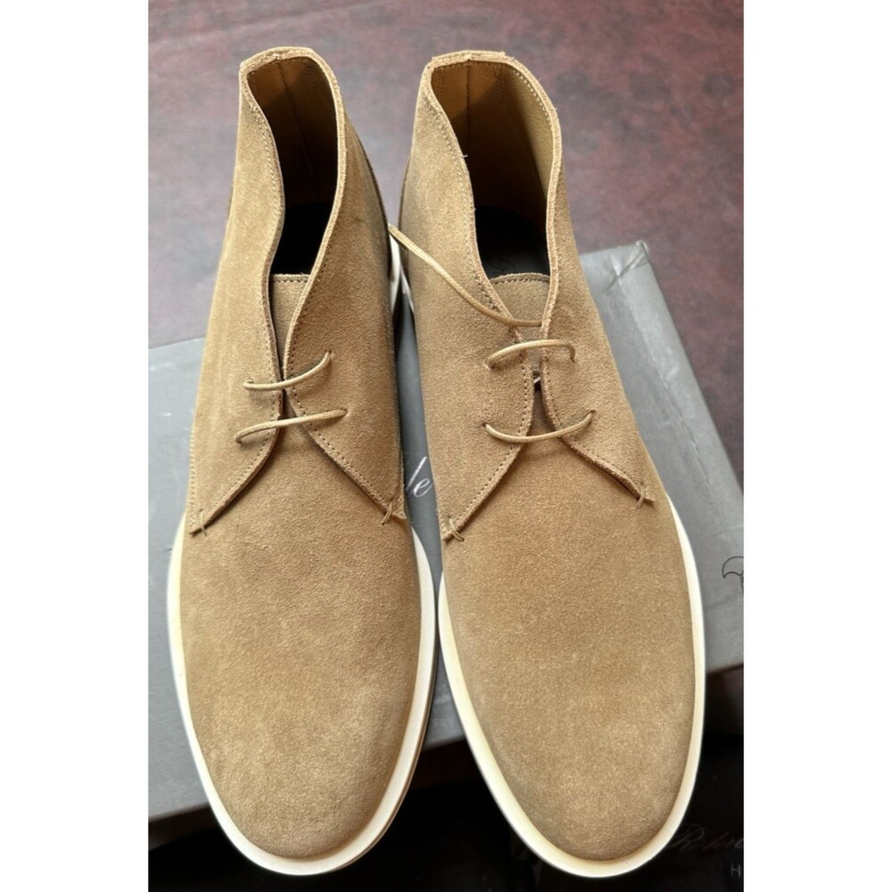 Robert Clergerie Paris Men’s Tan Suede Chukka Boot Size 8.5 U.S.  41.5 EU New